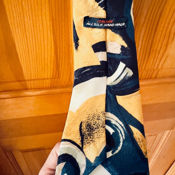 Men’s 100% silk Tie, handmade in Italy - Picture 2 of 6